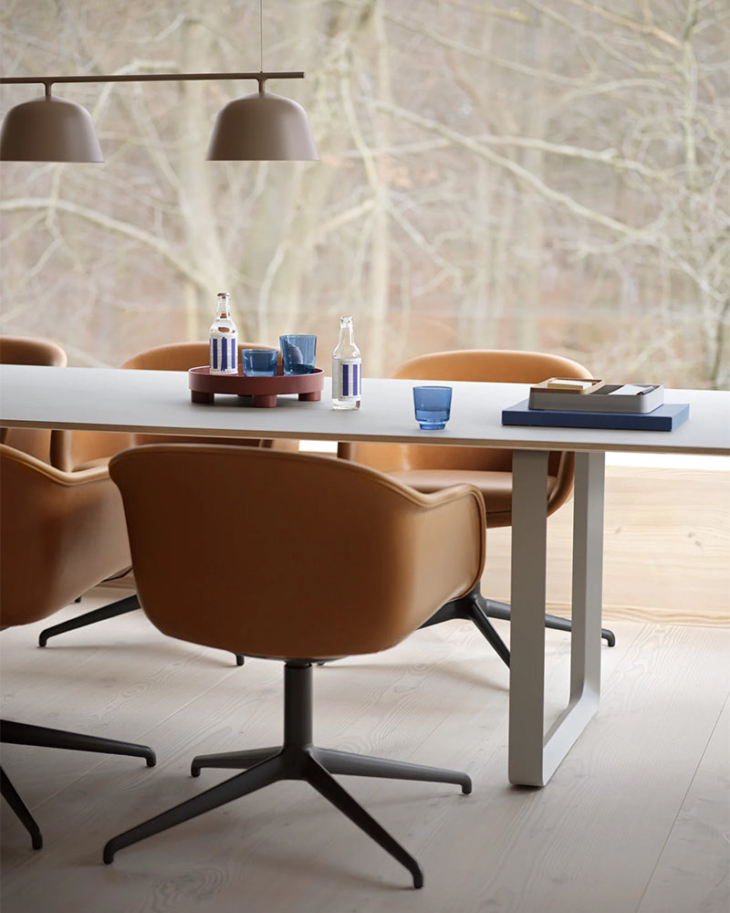 70/70 Small - Gray linoleum - Gray frame