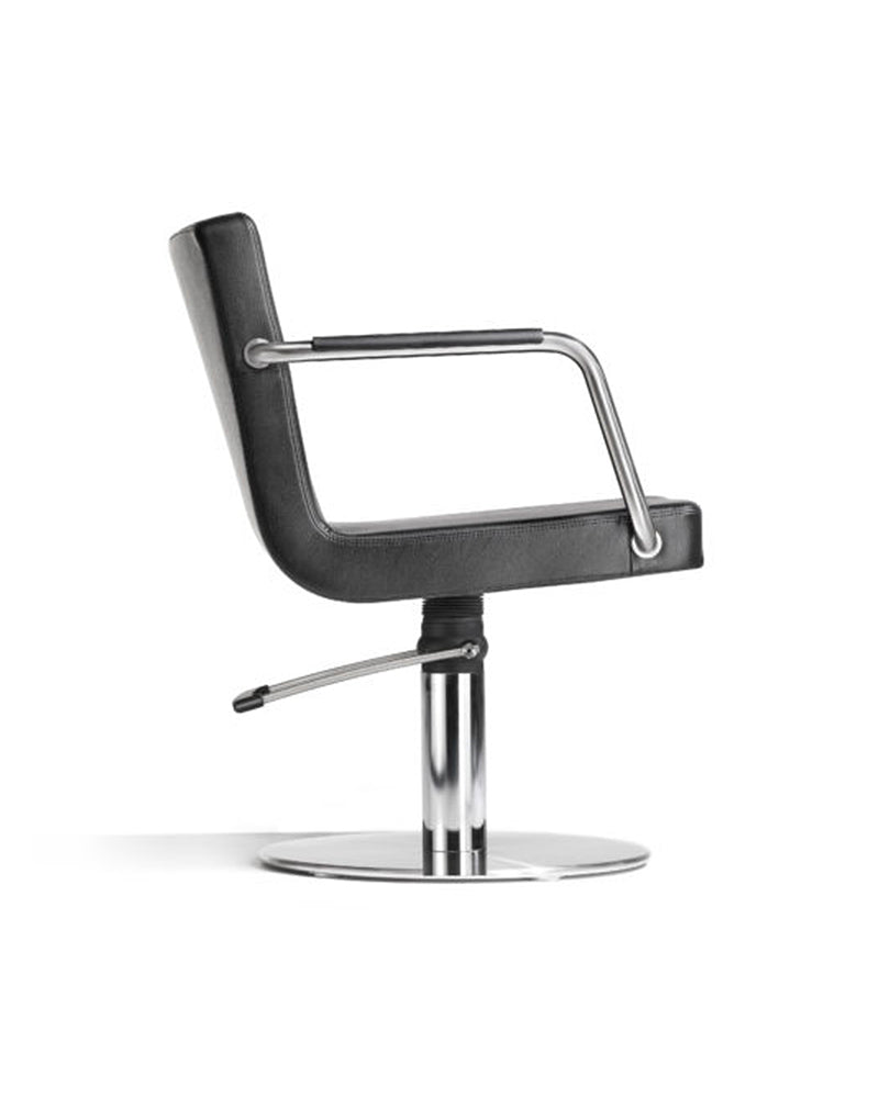 Brother - Black styling chair with chrome O-Base